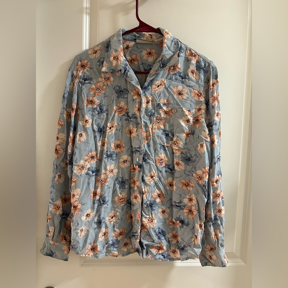 Liz Claiborne Liz wear Blue and Pink Casual Button Down floral blouse